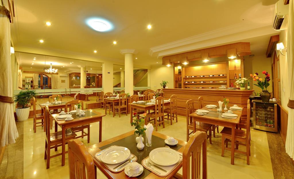 Win Unity Hotel Pyin Oo Lwin Eksteriør billede