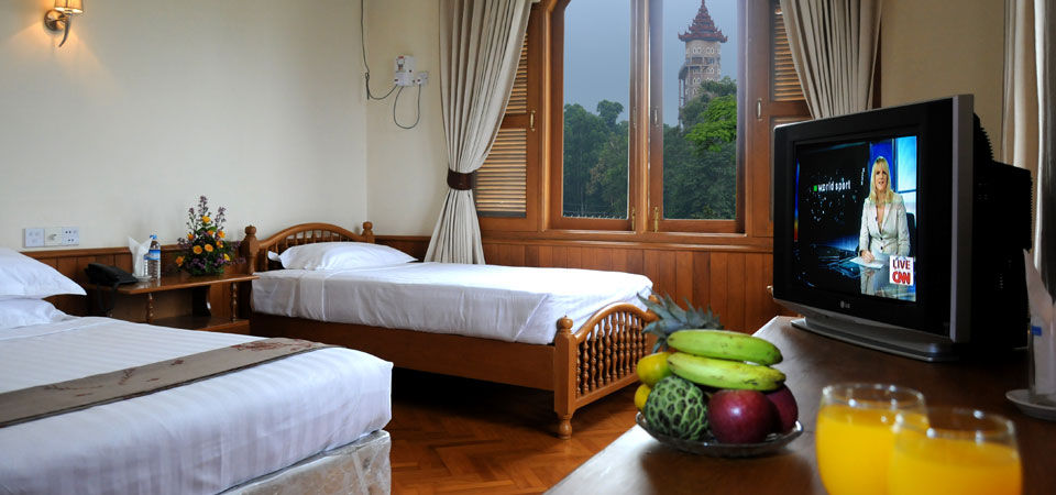 Win Unity Hotel Pyin Oo Lwin Eksteriør billede