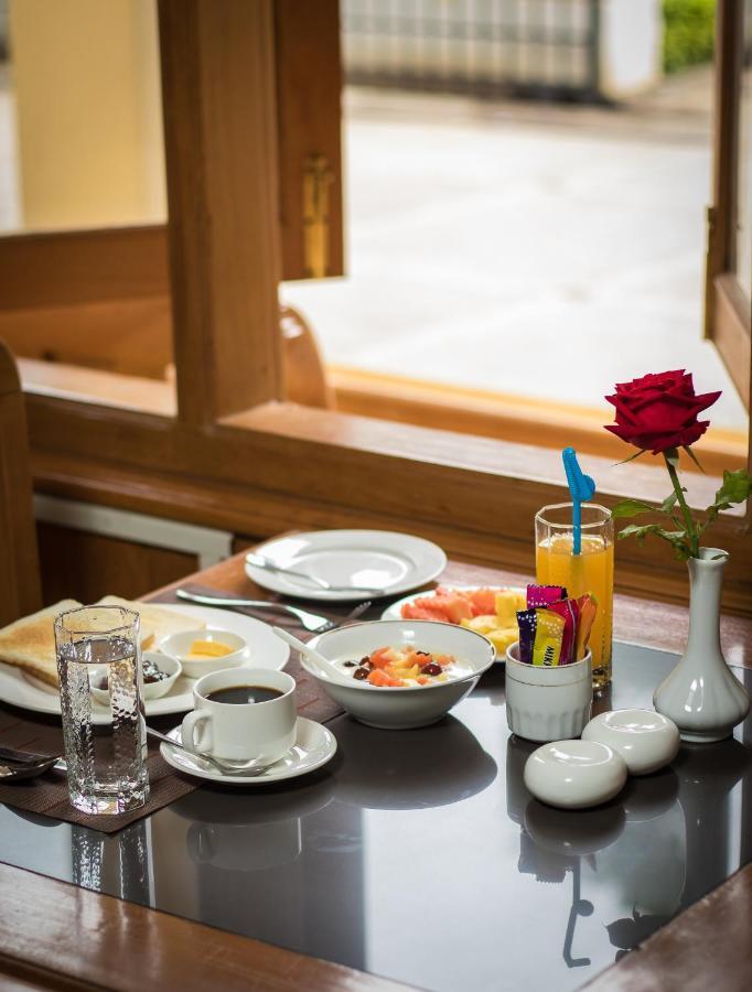 Win Unity Hotel Pyin Oo Lwin Eksteriør billede