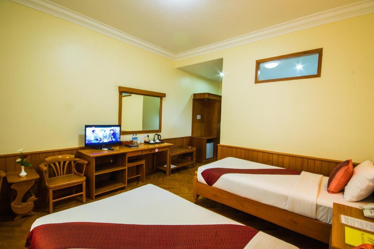 Win Unity Hotel Pyin Oo Lwin Eksteriør billede