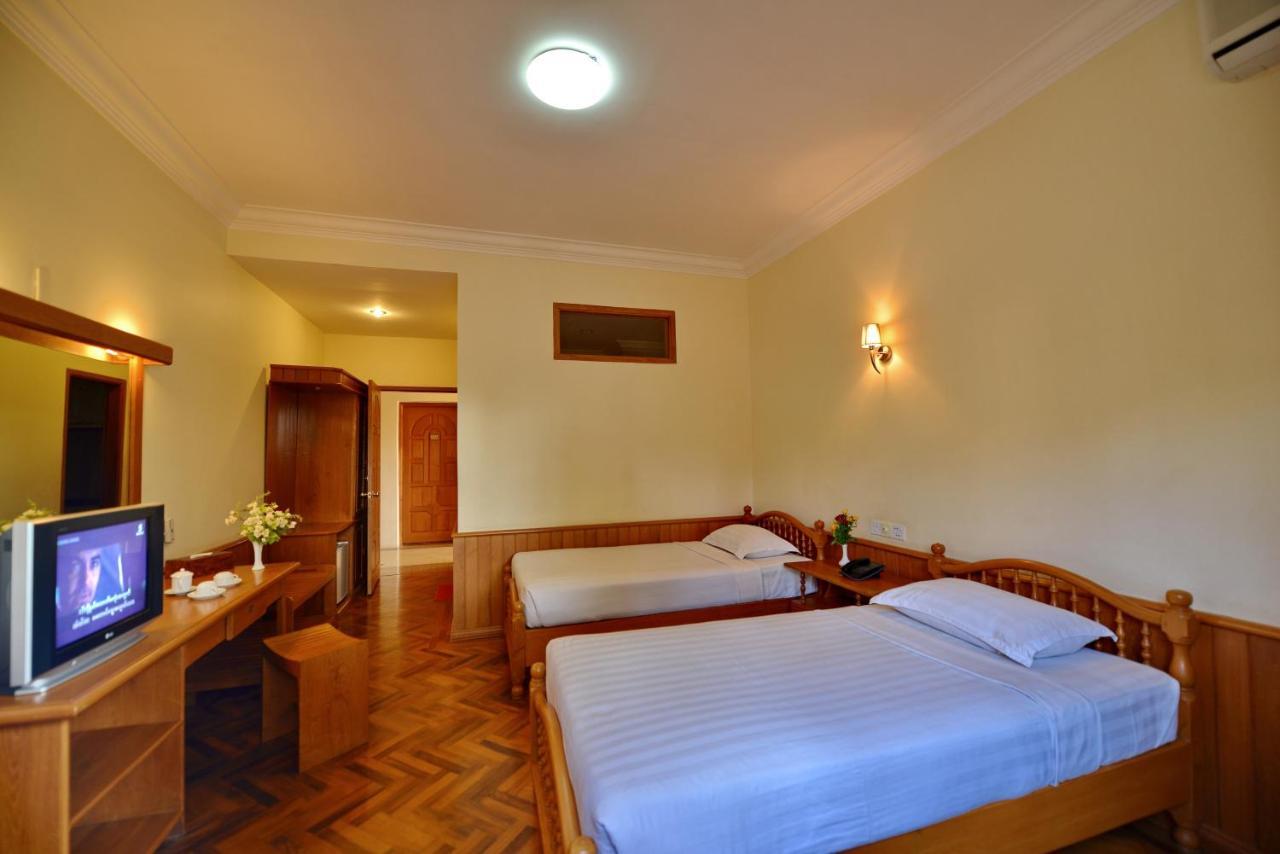 Win Unity Hotel Pyin Oo Lwin Eksteriør billede