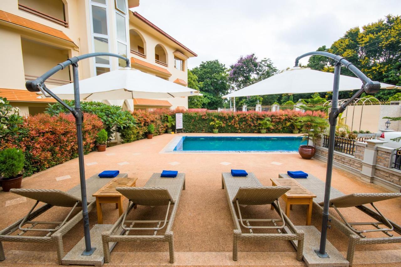 Win Unity Hotel Pyin Oo Lwin Eksteriør billede