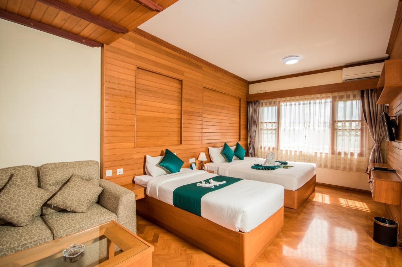 Win Unity Hotel Pyin Oo Lwin Eksteriør billede